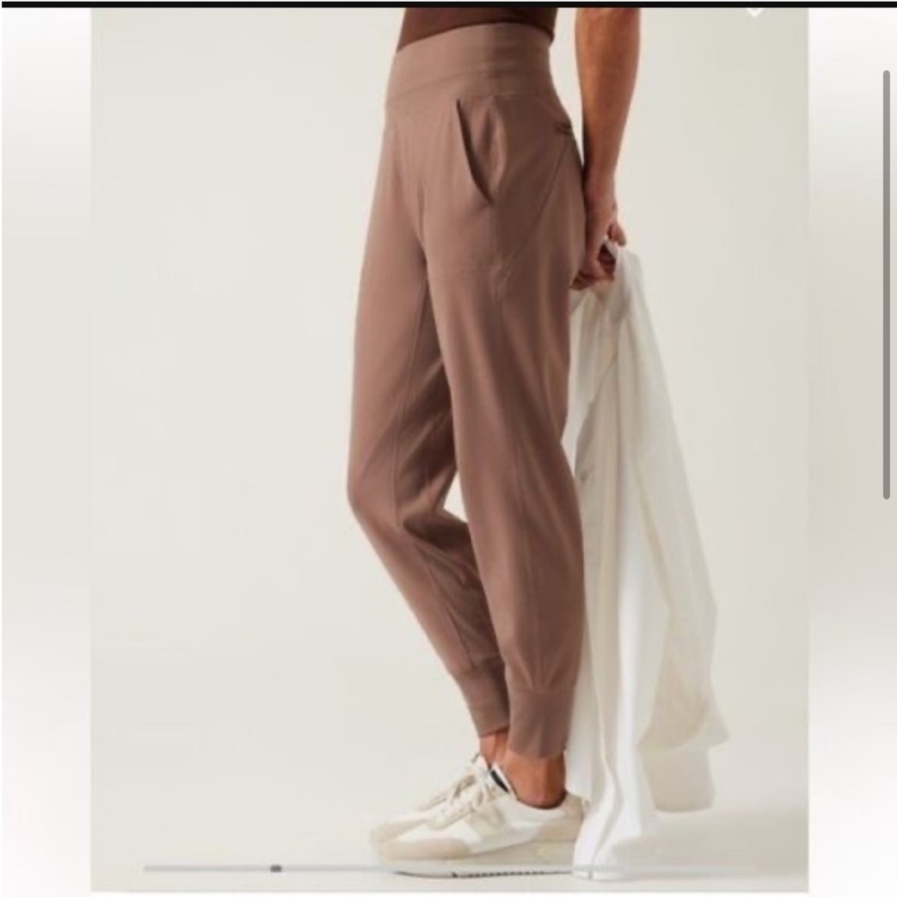 Athleta Venice Jogger Rustic Beige Size M/T